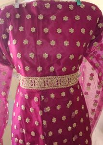 Magenta &amp; Gold Embellished Ethnic gown