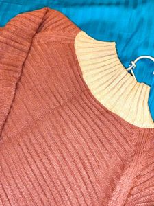 Stylish Two-Tone Knit Sweater