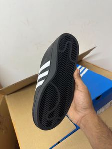 Adidas Superstar Sneakers