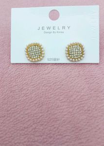 Korean Pearl Stud