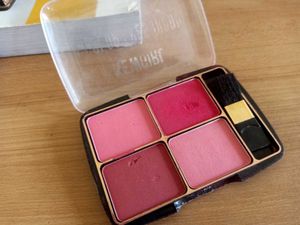 New girl Eyeshadow