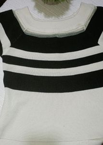 Pretty Woolen Crop Top For Women