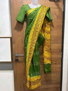 💚💛Elegant Green & Yellow Saree with blouse 💚💛