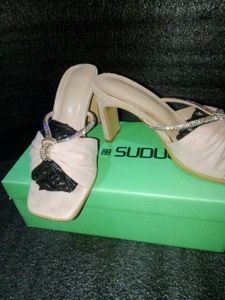 Baby Pink Velvet Bow Heels