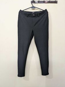MAX Stylish Stretchable Jeggins For Women