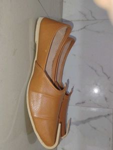 Ethnic Tan Juttis