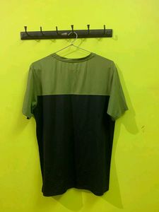Adidas Men&#39;s Tshirt