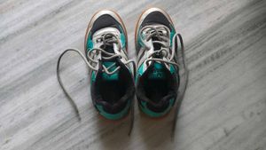 Sports Shoes