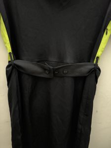 New Stile Benetton Dress With Belt
