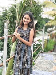 Stylish Sleeveless Dress