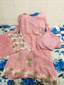 Pink Floral Embroidered Pant Kameez