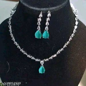 Elegant Jewelry Set