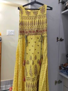 Sleeveless Printed Kurti
