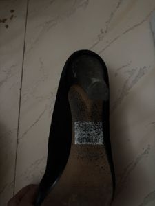 Clarks Soft velvet finish Heels