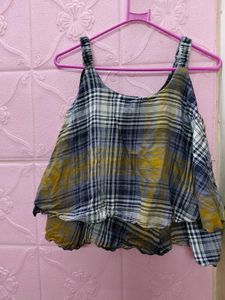 Plaid Sleeveless Top