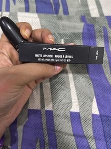 MAC Lipstick Ruby Woo