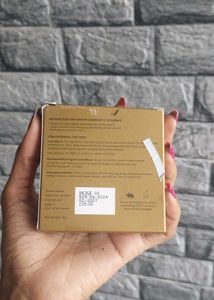 Facescanada BEIGE Weightless Compact Powder