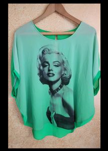 Marilyn Monroe Graphic Top