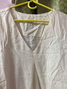 AND white Regular Fit Top