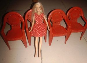 Doll chairs