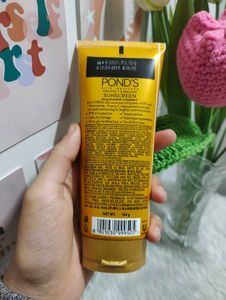 Pond&#39;s Sun Miracle SPF 50 PA+++