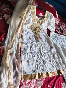 Elegant white patiyala Salwar Suit