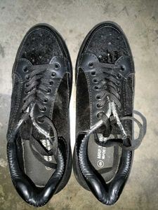 Black Sneakers for Womens