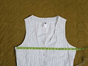 Striped Buttoned waist coat size M