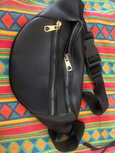 Unisex Black Waist Bag
