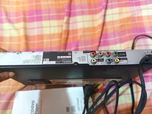 Sony DVP-SR400P DVD Player