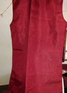 Ethnic Sleeveless Kurti / Jacket
