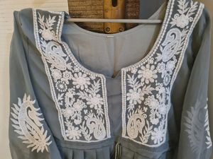 Its a Casual Kurti With Chikankari Pattern