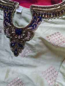 Embroidered Kurta Set❣️