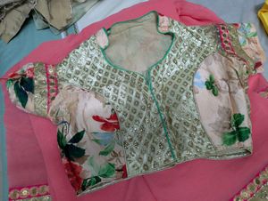 Pink Saree With Border And Blouse