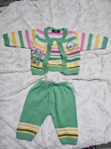 Cute Baby Knit Outfit