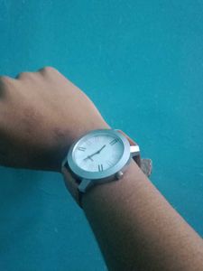 ⌚ watch