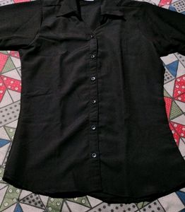 Women Brand New Black Shirt🖤