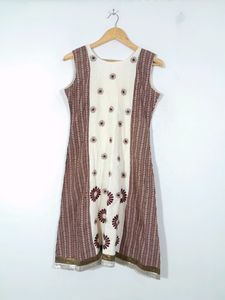 White &amp; Maroon  Kurta Sets(Womens)