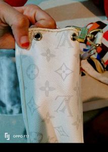 Louis Vuitton White Slingbag