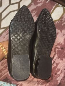 Black Carlton London Loafers