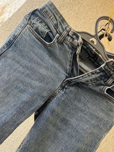 Straight Jeans