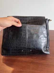 Hidesign Shoulder bag in pure Leather