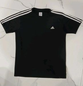 ADIDAS BLACK TSHIRT