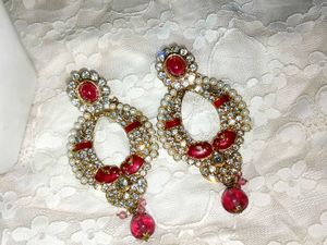 Beautiful White And Light Pink Combination Ear Rin