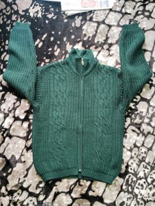Cozy Green Knitted Sweater 💚