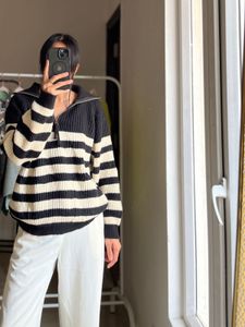 Stripe Semi-high neck zipper pullover