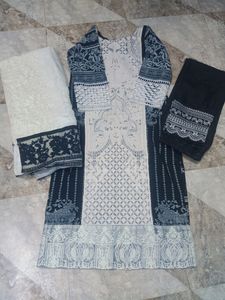 Pakistani Beautiful Suit