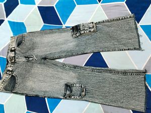 Stylish Cargo Jeans 👖
