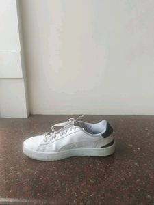 Less used Women&#39;s Puma Casual Shoes