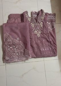 Elegant Pakistani Kurta Set